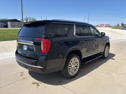 Onyx Black 2024 GMC Yukon SLT