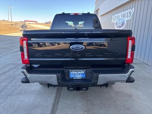 2025 Ford F-350 Lariat Super Duty