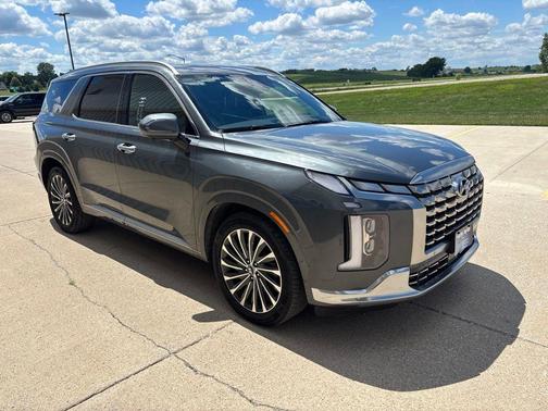 Steel / Graphite 2023 Hyundai PALISADE Calligraphy