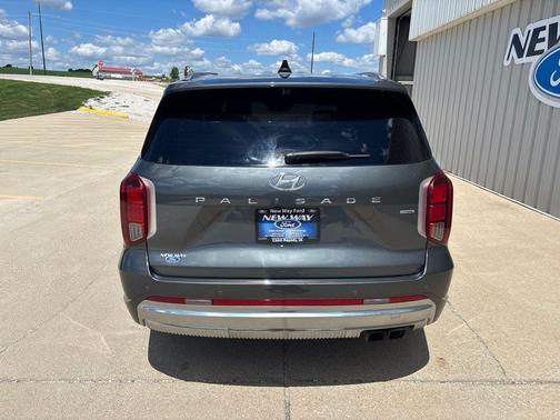 Steel / Graphite 2023 Hyundai PALISADE Calligraphy