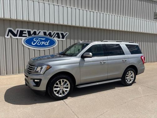 Iconic Silver Metallic 2021 Ford Expedition XLT