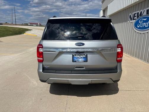 Iconic Silver Metallic 2021 Ford Expedition XLT