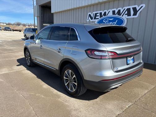 2022 Lincoln Nautilus Standard