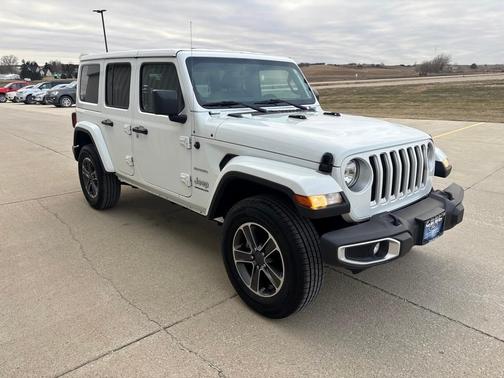 2023 Jeep Wrangler Sahara