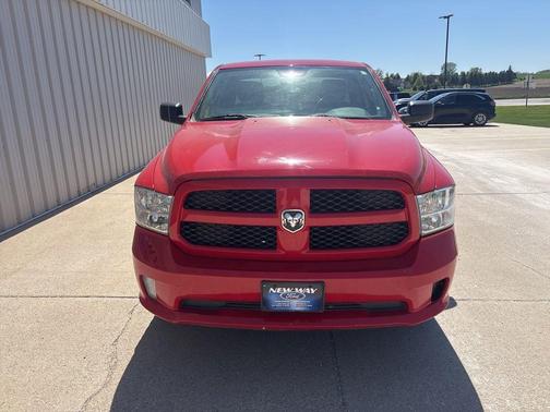 Flame Red Clearcoat 2018 RAM 1500 Express