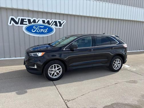 Black Metallic 2024 Ford Edge SEL