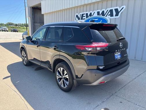 Black 2021 Nissan Rogue SV