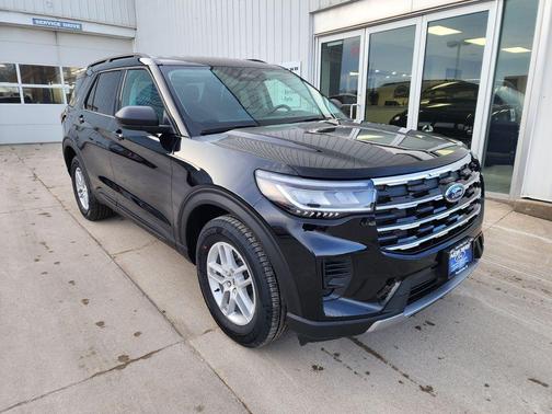 Black Metallic 2026 Ford Explorer Active