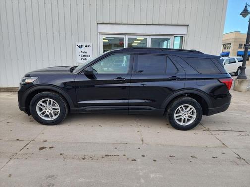 Black Metallic 2026 Ford Explorer Active