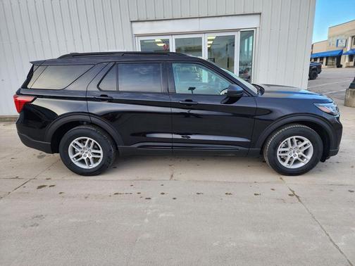 Black Metallic 2026 Ford Explorer Active