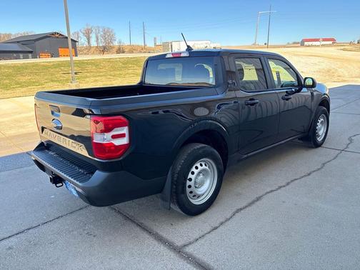 2024 Ford Maverick XL