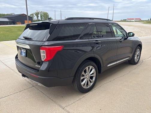 Black Metallic 2023 Ford Explorer XLT