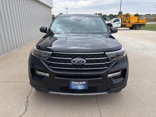 Black Metallic 2023 Ford Explorer XLT