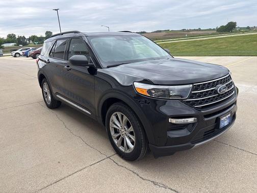 Black Metallic 2023 Ford Explorer XLT