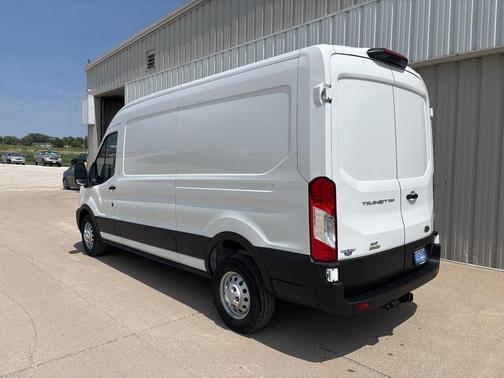 2025 Ford Transit-250 148 WB Medium Roof Cargo