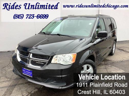 Brilliant Black Crystal Pearlcoat 2012 Dodge Grand Caravan SXT