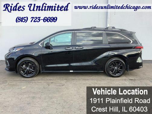 Midnight Black Metallic 2024 Toyota Sienna XSE 7 Passenger