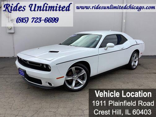 Bright White Clearcoat 2015 Dodge Challenger SXT
