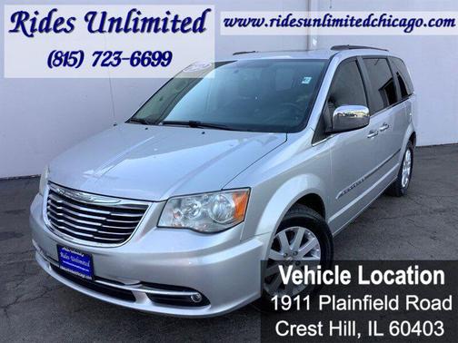 2012 Chrysler Town & Country Touring-L