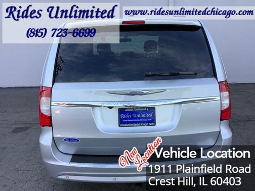 2012 Chrysler Town & Country Touring-L