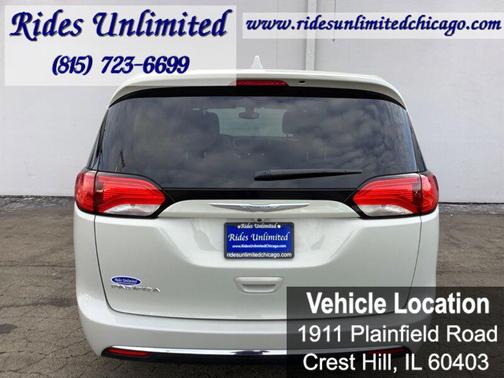 2017 Chrysler Pacifica Touring