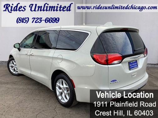 2017 Chrysler Pacifica Touring