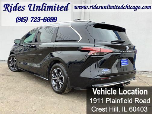 2025 Toyota Sienna Platinum