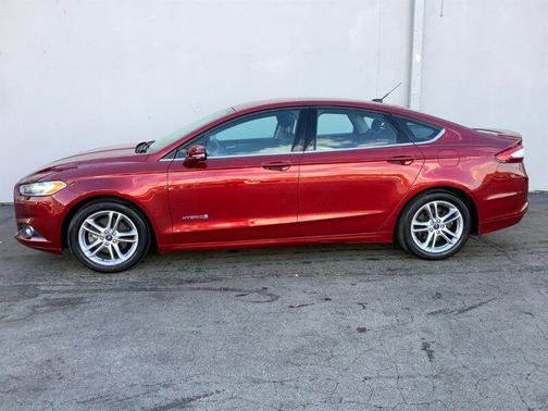 2015 Ford Fusion Hybrid SE