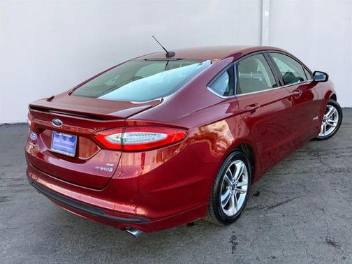 2015 Ford Fusion Hybrid SE