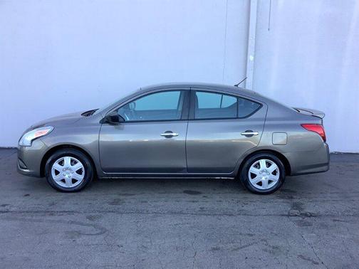 2015 Nissan Versa 1.6 SV