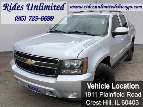 Silver Ice Metallic 2013 Chevrolet Avalanche LS