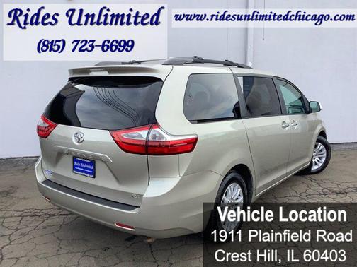 2016 Toyota Sienna XLE