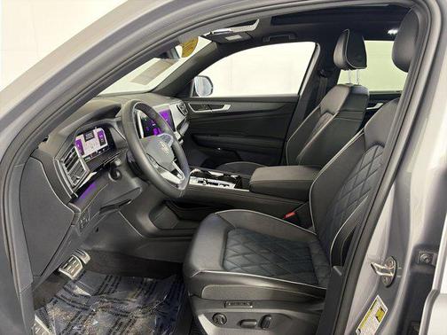 2025 Volkswagen Atlas Cross Sport 2.0T SEL Premium