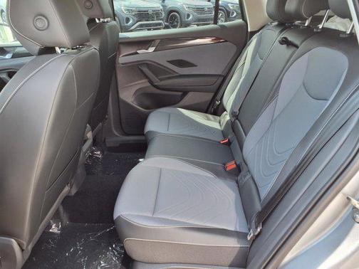 2025 Volkswagen Tiguan 2.0T SE 4MOTION