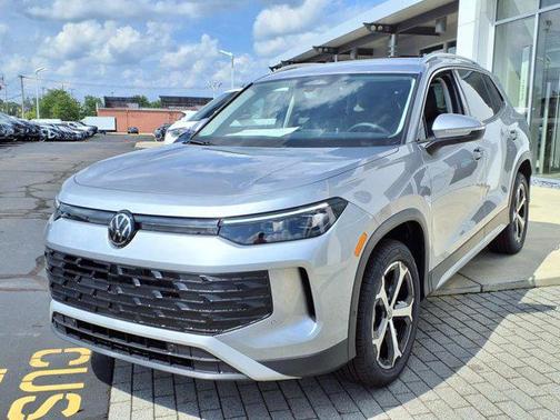 2025 Volkswagen Tiguan 2.0T SE 4MOTION