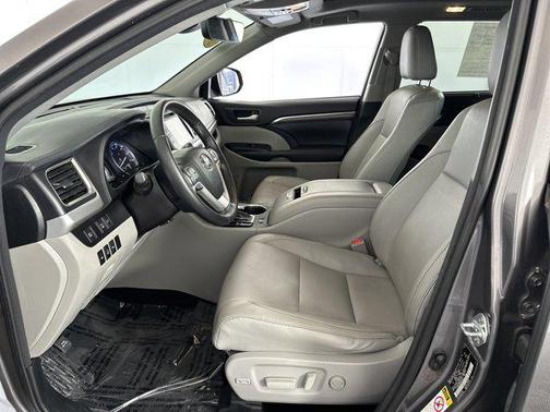 2017 Toyota Highlander Hybrid Platinum