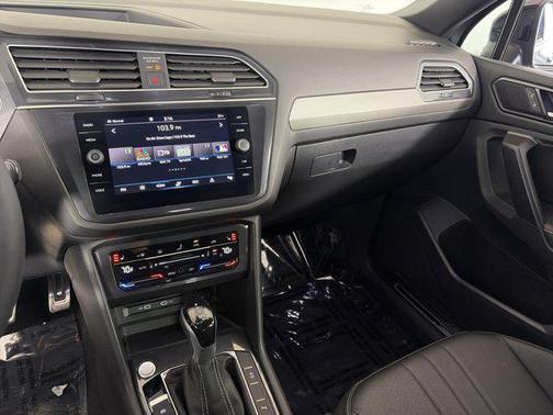 2023 Volkswagen Tiguan 2.0T SE R-Line Black 4MOTION