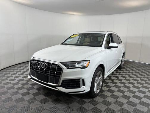 2023 Audi Q7 55 Premium Plus