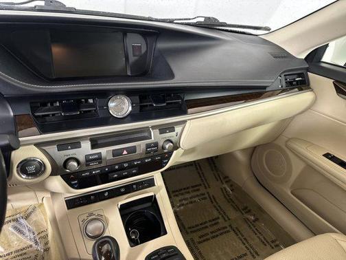 2015 Lexus ES 350 Crafted Line