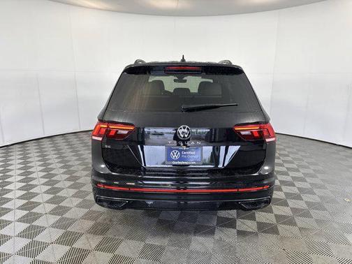 2024 Volkswagen Tiguan 2.0T SE R-Line Black