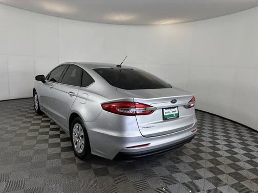2019 Ford Fusion S