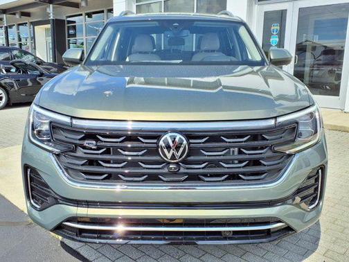 2025 Volkswagen Atlas 2.0T SEL Premium R-Line 4MOTION