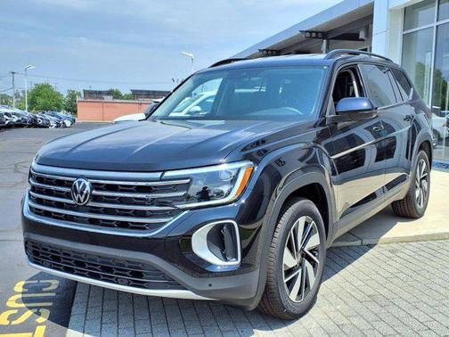 2025 Volkswagen Atlas 2.0T SE w/Technology 4MOTION