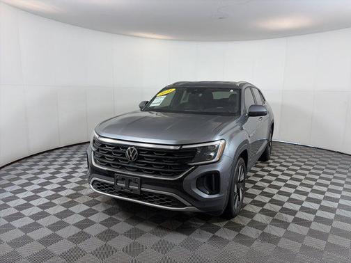 2024 Volkswagen Atlas Cross Sport 2.0T SE w/Technology 4MOTION