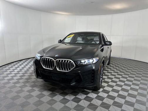 2025 BMW X6 xDrive40i