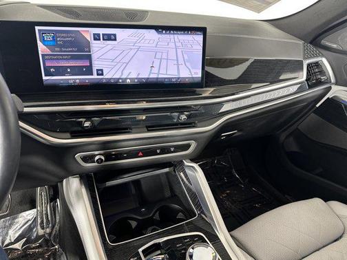 2025 BMW X6 xDrive40i