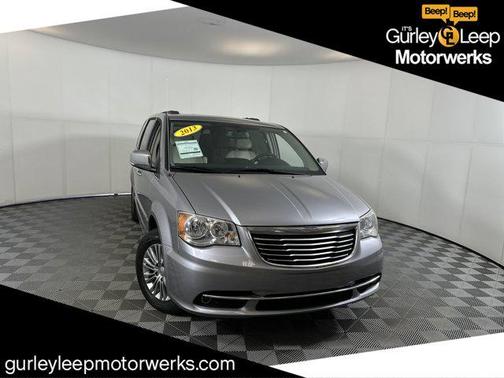 2013 Chrysler Town & Country Touring-L