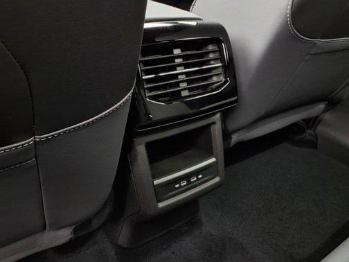 2025 Volkswagen ID.4 AWD Pro