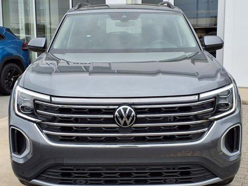 2025 Volkswagen Atlas 2.0T SE w/Technology 4MOTION