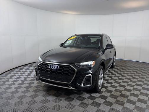 2023 Audi Q5 45 S line Premium Plus